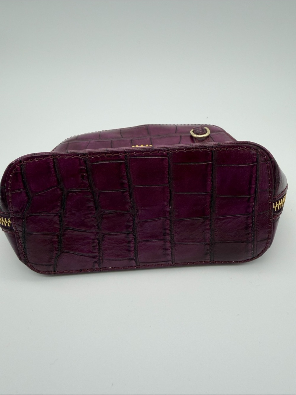Pratesi Firenze Croc-Embossed Plum Cosmetic Case with Gold Crest Accent - Picture 2 of 8